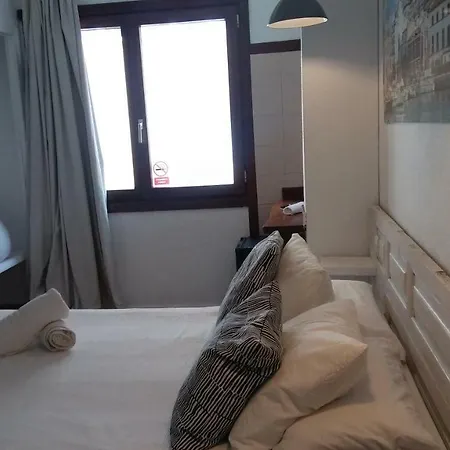 בית הארחה Hostal Ibiza איביזה העיר